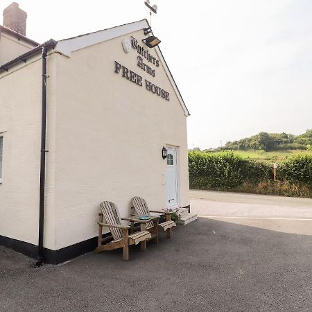 Butchers Arms Cottage Nercwys Luaran gambar